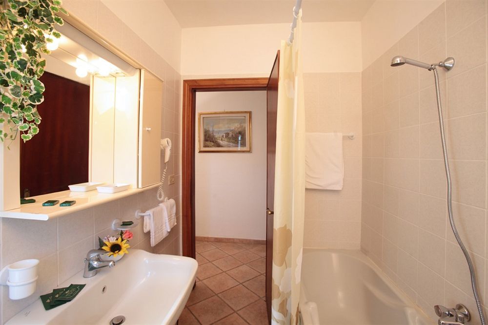 Tris Hotel Orbetello Exterior photo
